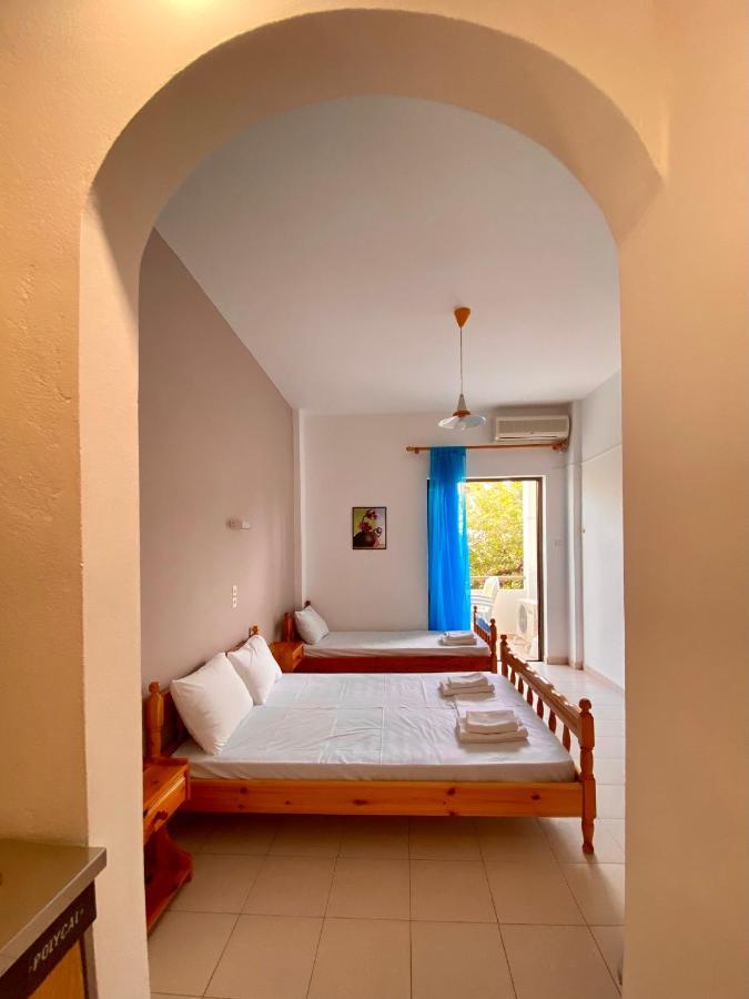 Maria Studios Agia Marina  Exterior photo