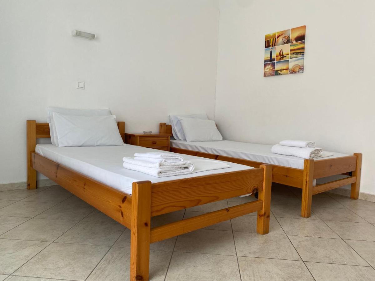 Maria Studios Agia Marina  Exterior photo